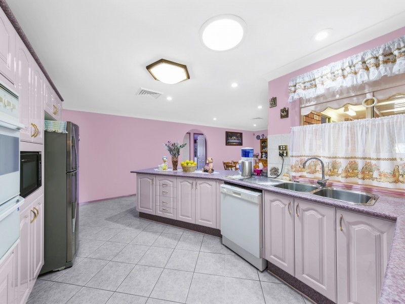 10 Bensley Close, Lake Haven NSW 2263