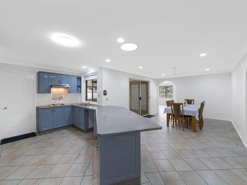 12 Bensley Close, Lake Haven NSW 2263