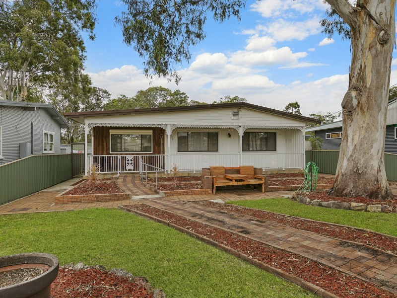 190 Scenic Drive, Budgewoi NSW 2262