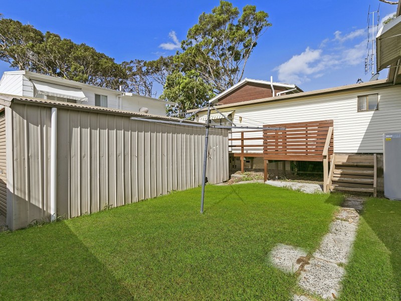 2 March Street, Tuggerawong NSW 2259