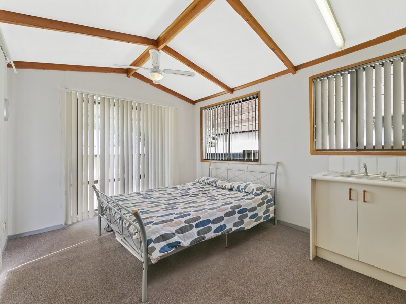2 March Street, Tuggerawong NSW 2259