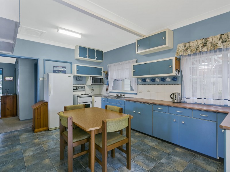 34 Diamond Head Drive, Budgewoi NSW 2262