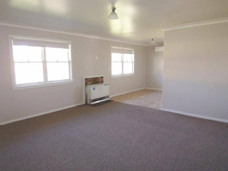 51 Ursula Street, Cootamundra NSW 2590