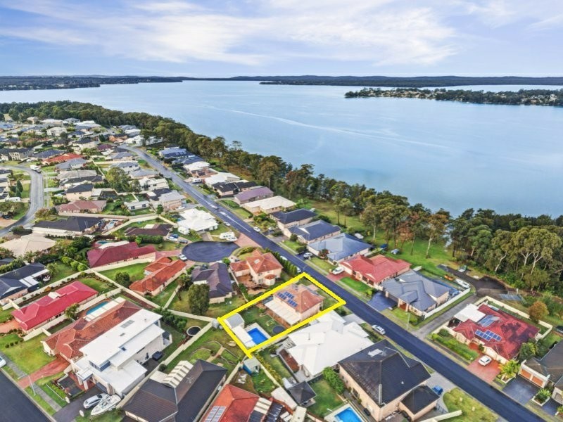 34 Mulwala Drive, Wyee Point NSW 2259