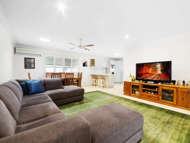 210/2 Saliena Avenue, Lake Munmorah NSW 2259