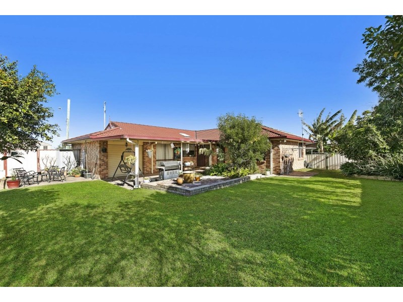 151 Roper Road, Blue Haven NSW 2262