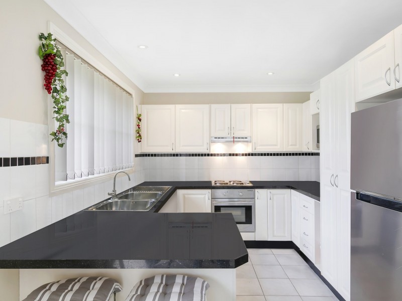 9/2-4 Lake Street, Budgewoi NSW 2262
