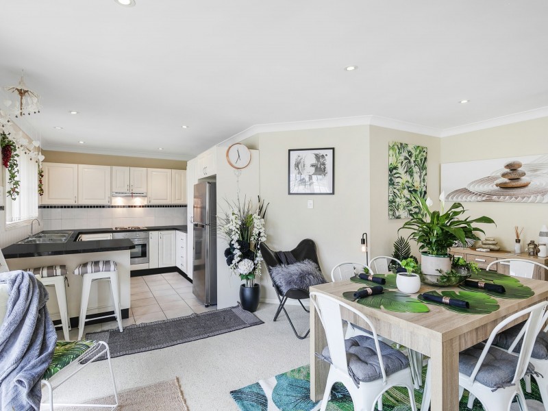 9/2-4 Lake Street, Budgewoi NSW 2262