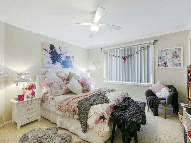 9/2-4 Lake Street, Budgewoi NSW 2262