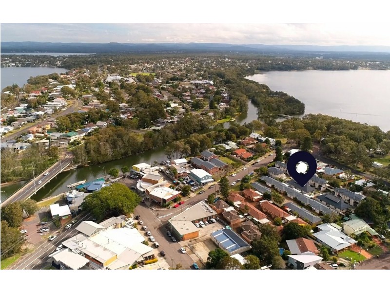 9/2-4 Lake Street, Budgewoi NSW 2262