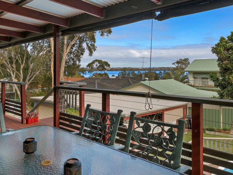 284 Buff Point Avenue, Buff Point NSW 2262