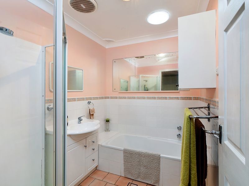 11 Robson Avenue, Gorokan NSW 2263