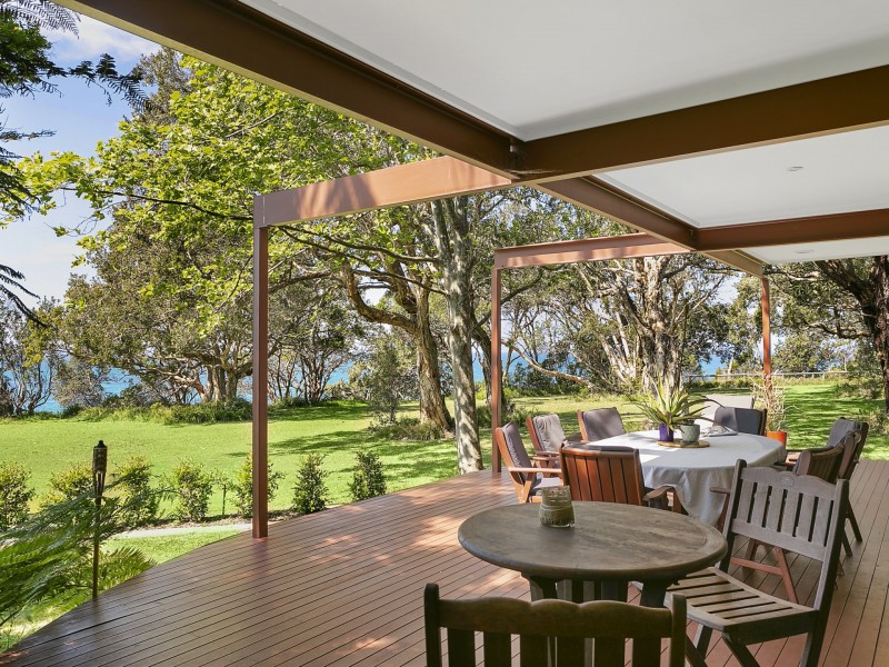 1 Henderson Street, Norah Head NSW 2263