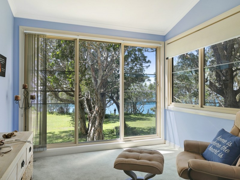 1 Henderson Street, Norah Head NSW 2263