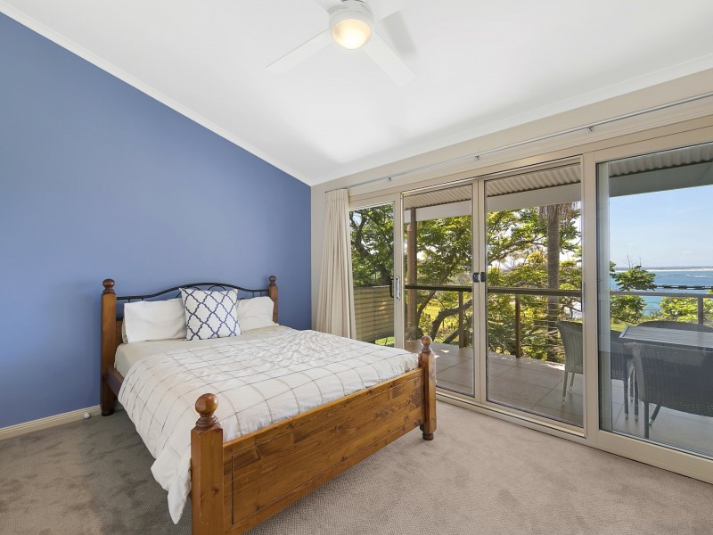 1 Henderson Street, Norah Head NSW 2263