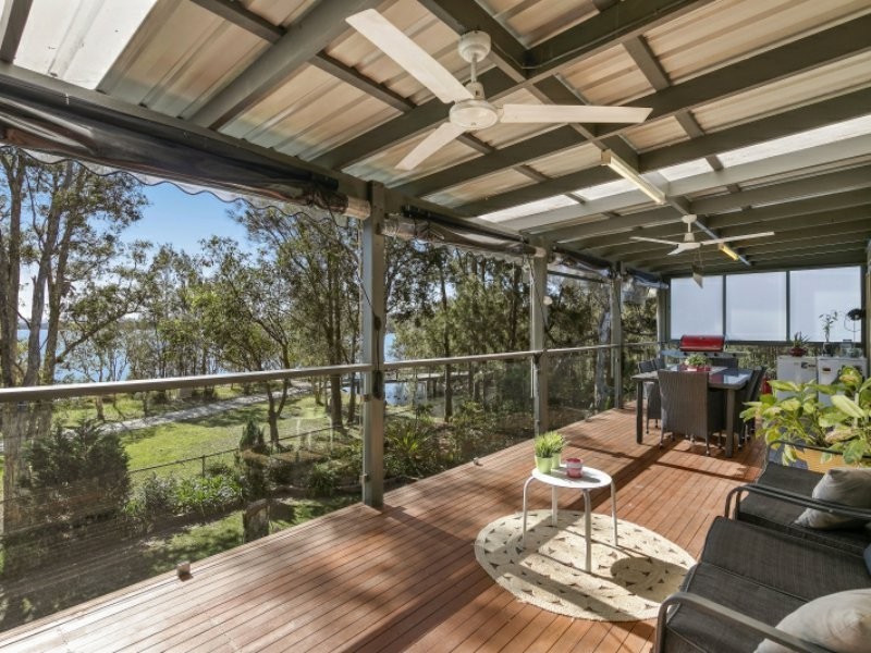 260 Buff Point Avenue, Buff Point NSW 2262