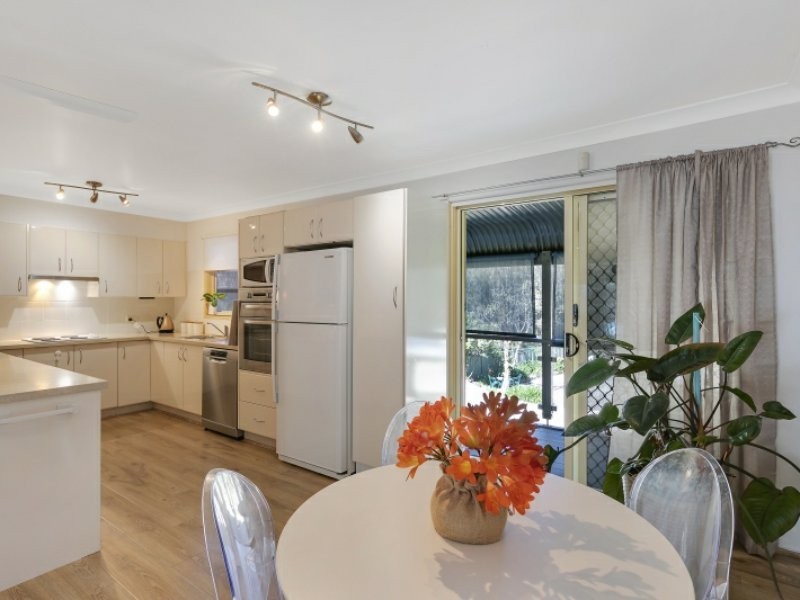 260 Buff Point Avenue, Buff Point NSW 2262