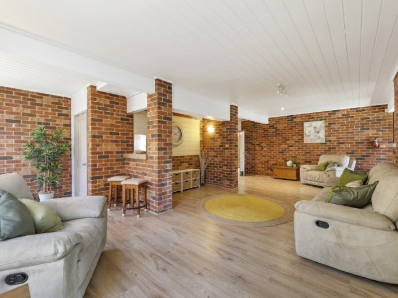 260 Buff Point Avenue, Buff Point NSW 2262