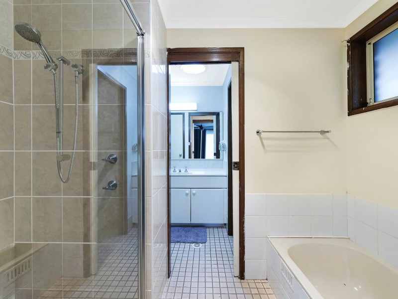 52 Woodlawn Drive, Budgewoi NSW 2262