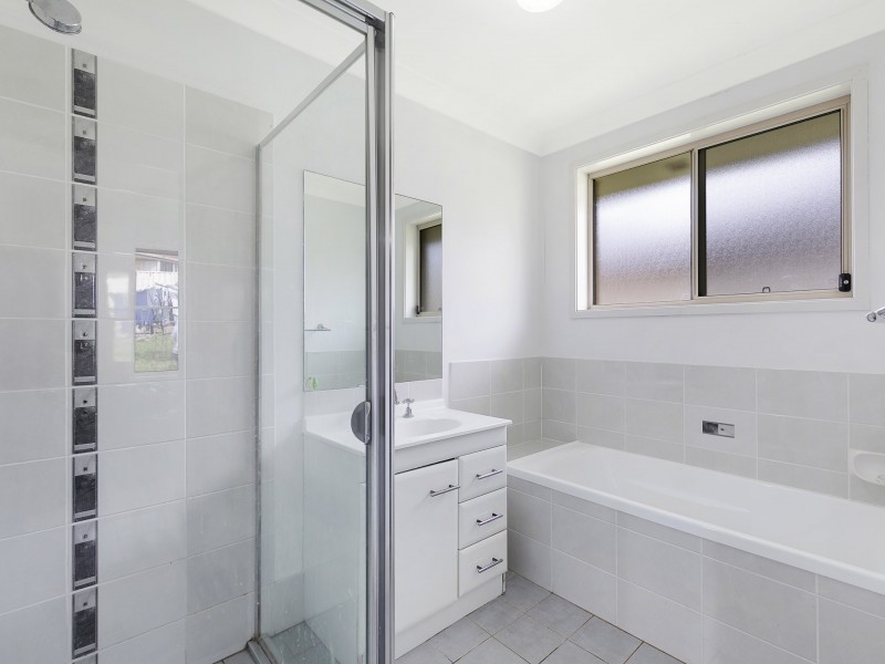 4 Sabre Place, Hamlyn Terrace NSW 2259