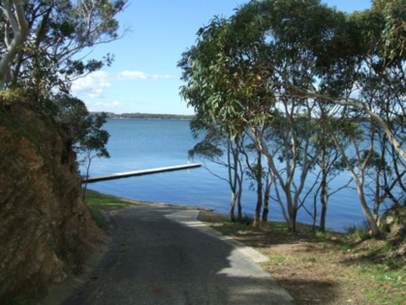 102/2 Macleay Drive, Halekulani NSW 2262