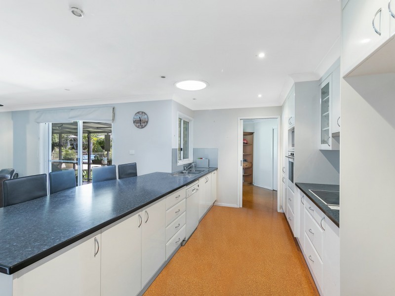 16 Wailele Avenue, Halekulani NSW 2262