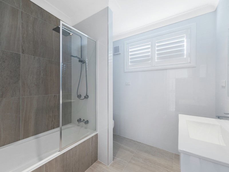 1 Parklake Close, Wyongah NSW 2259