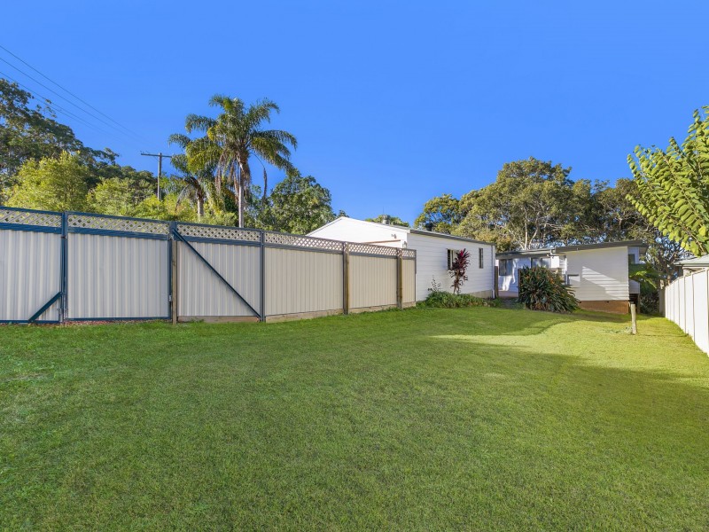1 Parklake Close, Wyongah NSW 2259