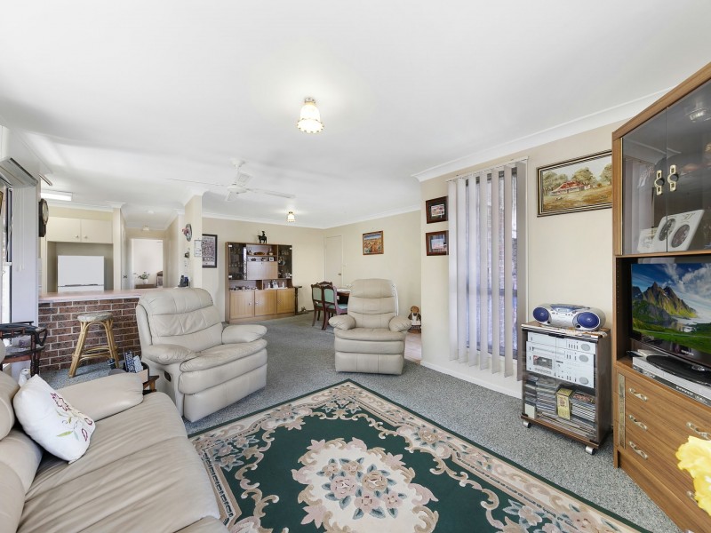 2/1 Eton Court, Lake Haven NSW 2263