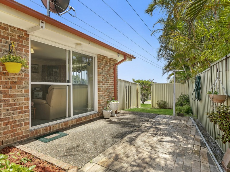 2/1 Eton Court, Lake Haven NSW 2263