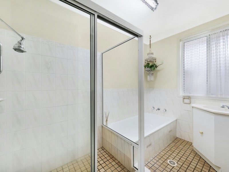 2/1 Eton Court, Lake Haven NSW 2263