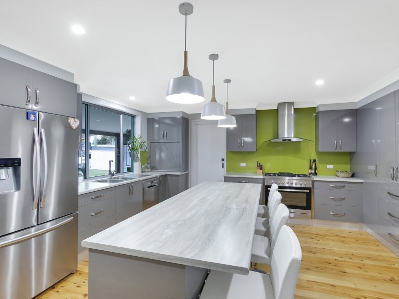 12 Lake Street, Wyee Point NSW 2259