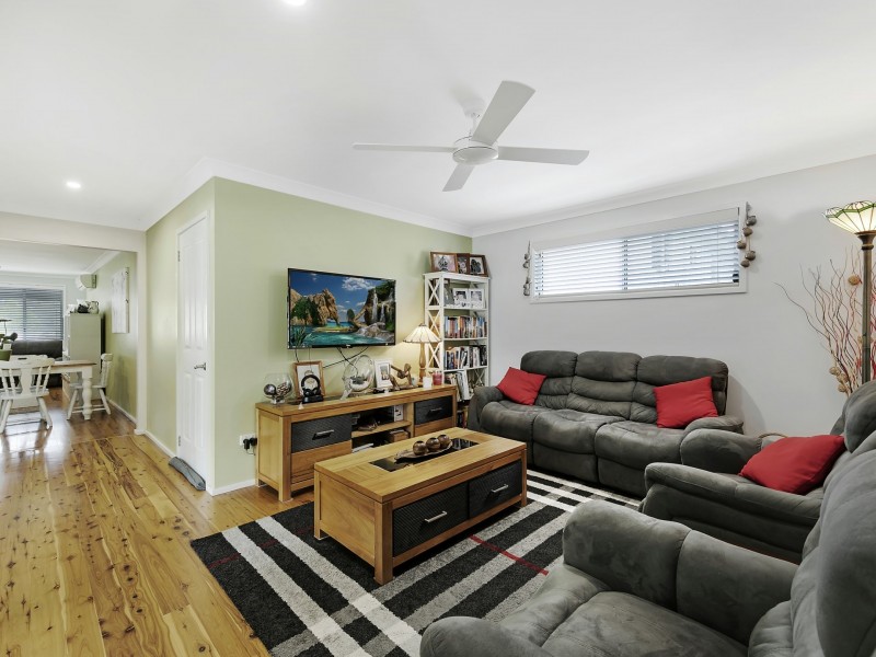 12 Lake Street, Wyee Point NSW 2259