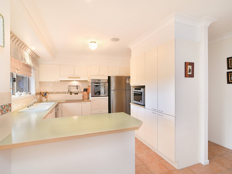 16 Courigal Street, Lake Haven NSW 2263