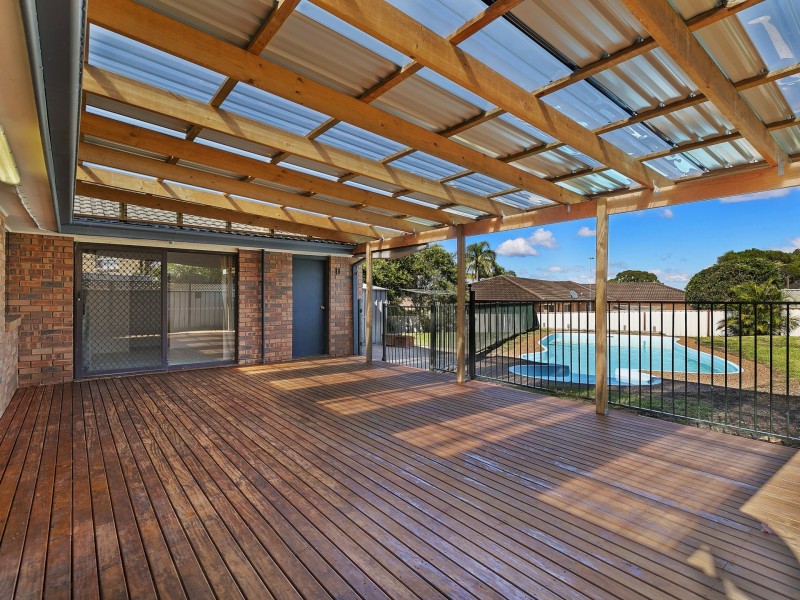 15 Mundara Close, Buff Point NSW 2262