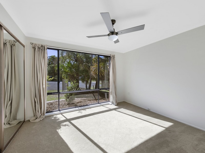 15 Mundara Close, Buff Point NSW 2262