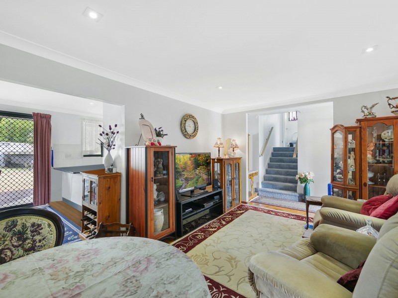 6 Hulani Street, Budgewoi NSW 2262