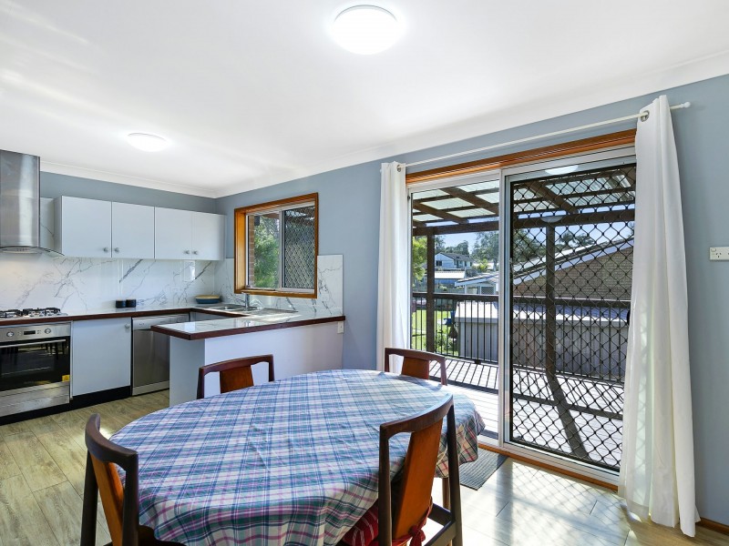 4 Somerville Close, Budgewoi NSW 2262