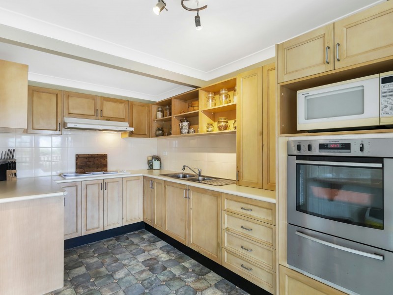 19 Kendall Crescent, Norah Head NSW 2263