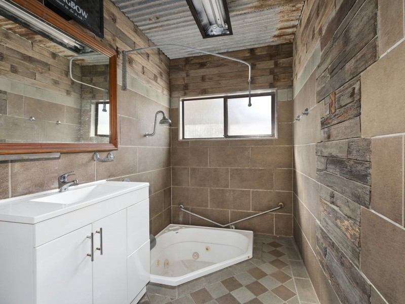 18 Oaks Avenue, Long Jetty NSW 2261