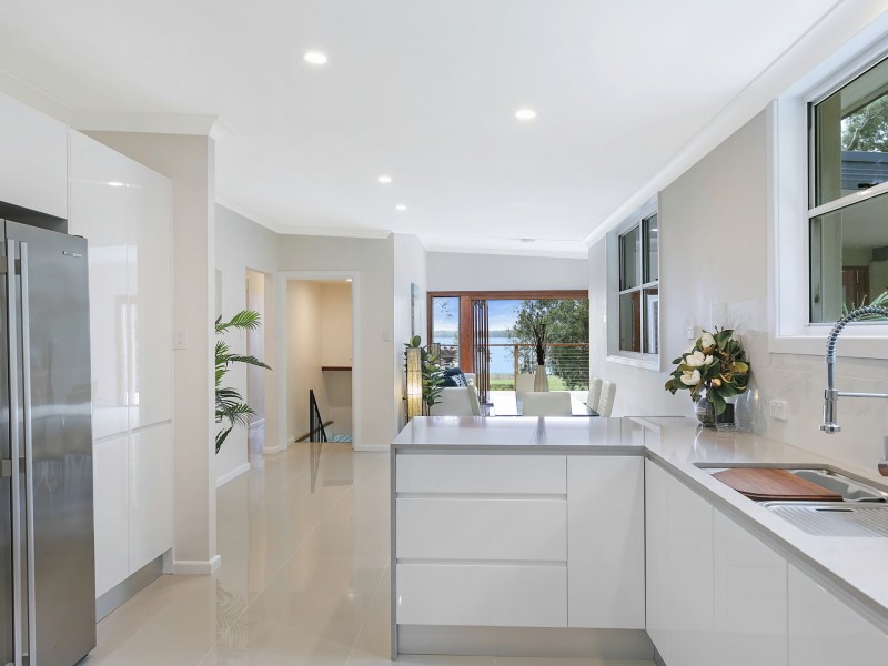 83 Sunrise Avenue, Halekulani NSW 2262