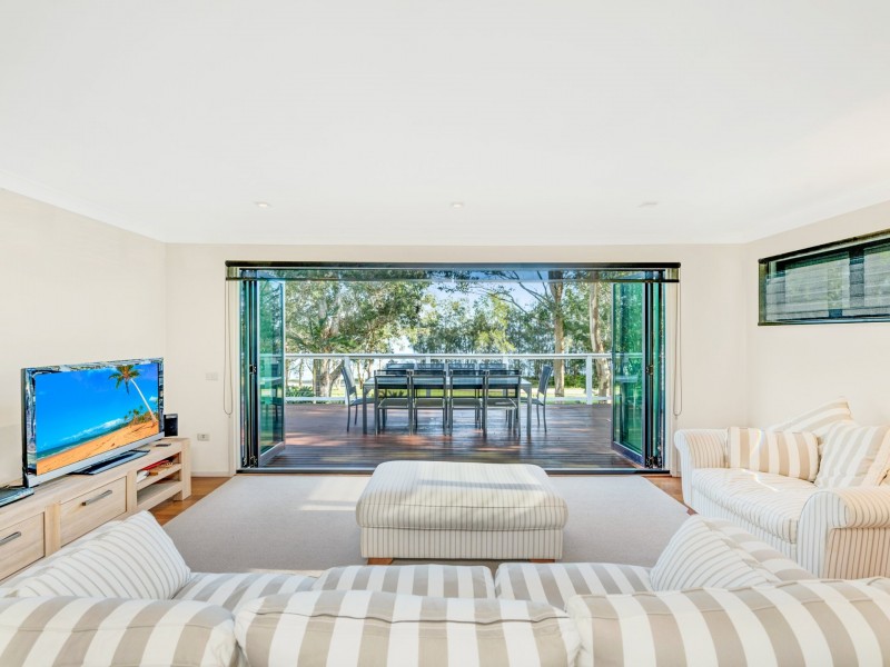 258 Buff Point Avenue, Buff Point NSW 2262