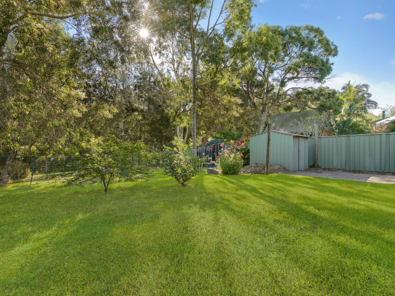12 Harding Avenue, Lake Munmorah NSW 2259