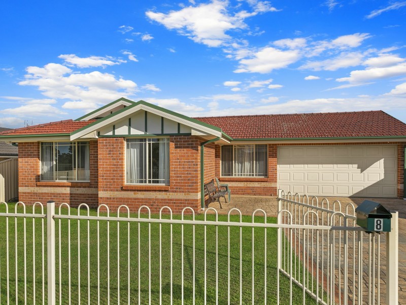 8 Harry Close, Blue Haven NSW 2262