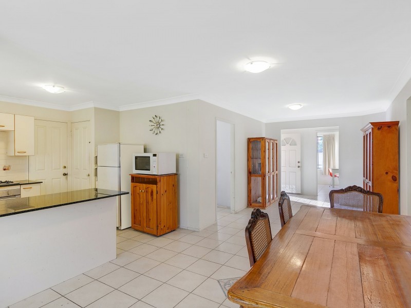8 Harry Close, Blue Haven NSW 2262