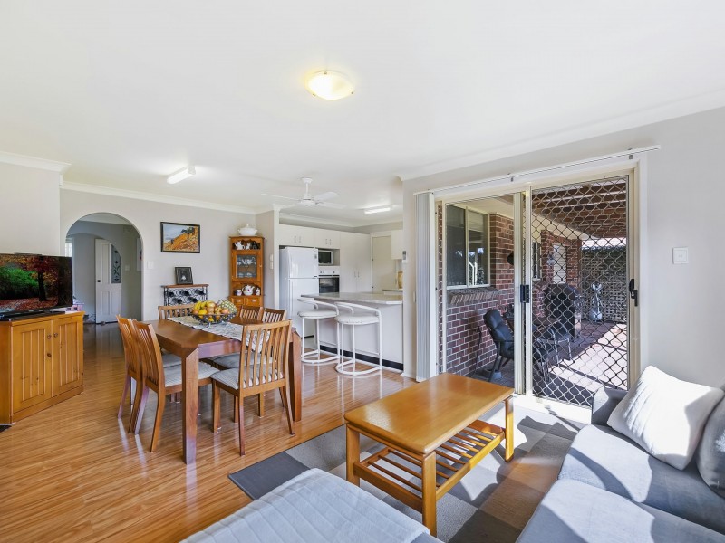 30 Scenic Circle, Budgewoi NSW 2262