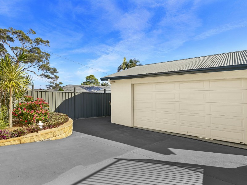 2 Acacia Avenue, Lake Munmorah NSW 2259