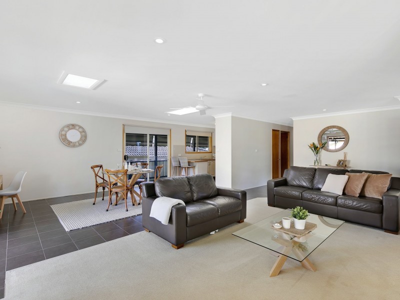 2 Acacia Avenue, Lake Munmorah NSW 2259