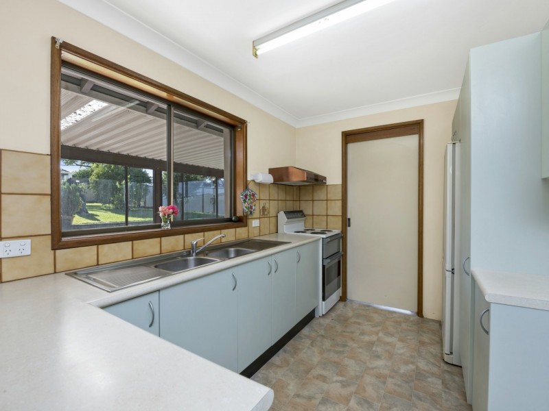 3 Susan Close, Halekulani NSW 2262