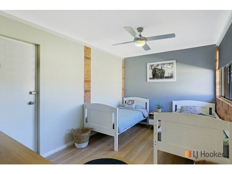 14 Tarwhine Avenue, Chain Valley Bay NSW 2259